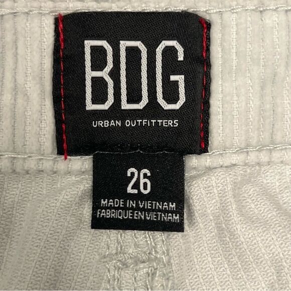 BDG Urban Outfitters Corduroy High-Rise Cuff Shorts Light Grey SZ 26 Y2K Vintage - Picture 5 of 8